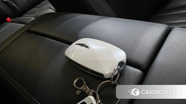 Genesis G80 (RG3) 2024 Черный из Кореи, фото 6