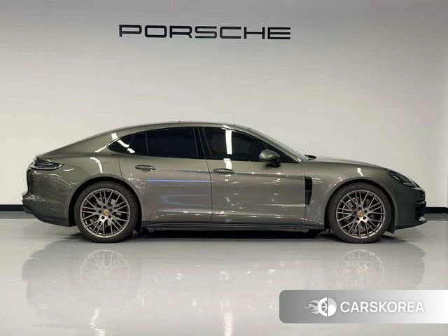Porsche Panamera 2023 Зеленый из Китая, фото 6