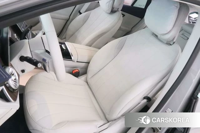 Mercedes-Benz EQE SUV 2024 Серебристо-серый из Китая, фото 6