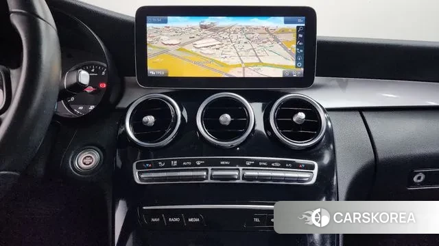 Mercedes-Benz C-Class W205 2019 Белый из Кореи, фото 6