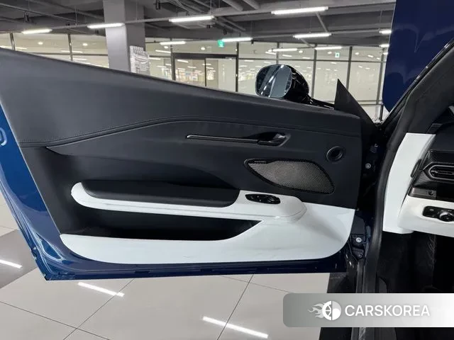 Aston Martin Vantage 2nd Generation 2025 Синий из Кореи, фото 6