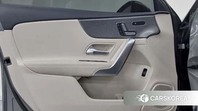 Mercedes-Benz A-Class W177 2024 Серый из Кореи, фото 6