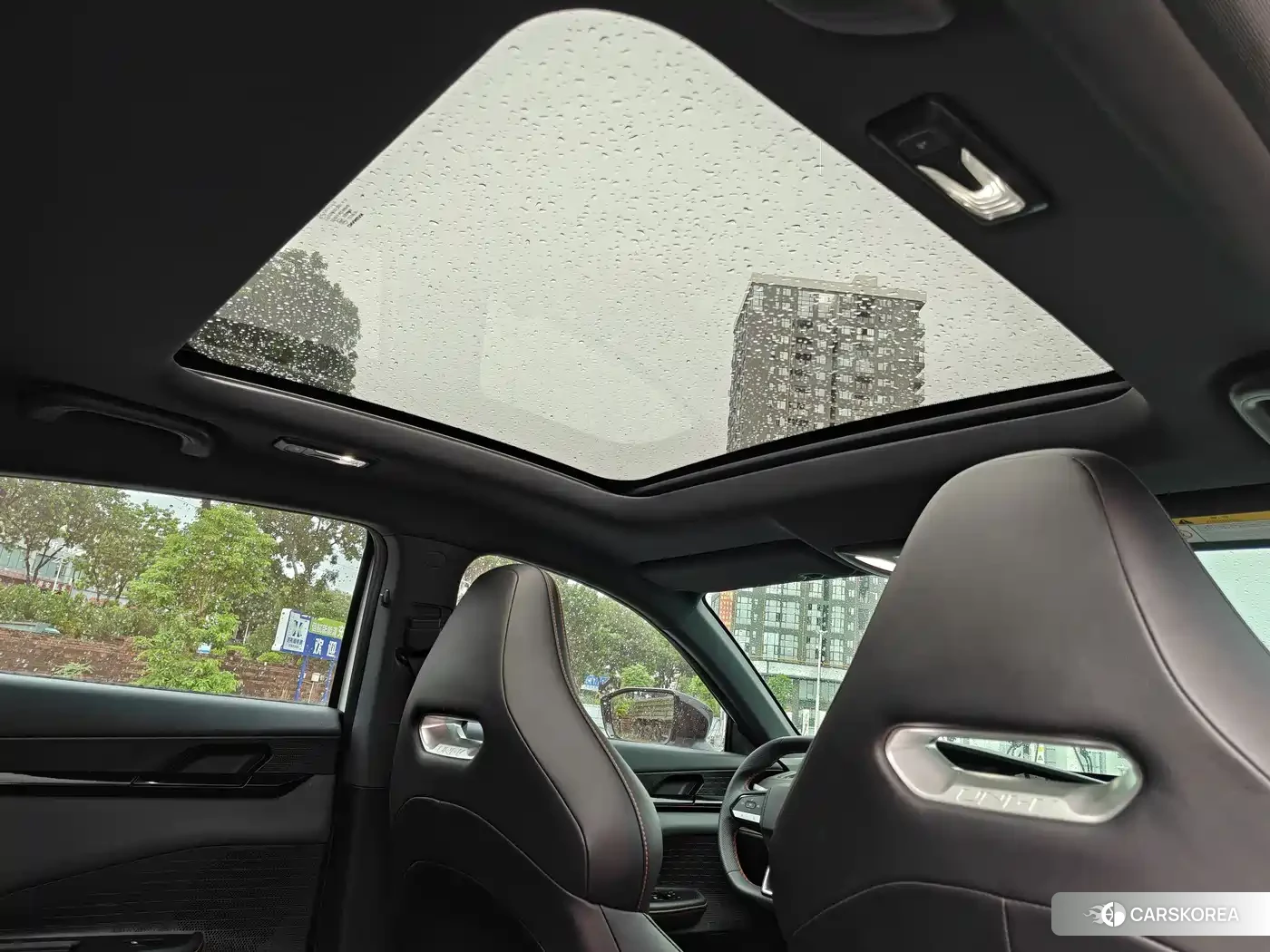 Chang'an UNI-V 2024 Белый из Китая, фото 6