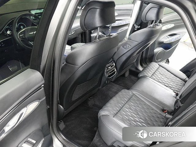 Genesis GV70 2023 Черный из Кореи, фото 6