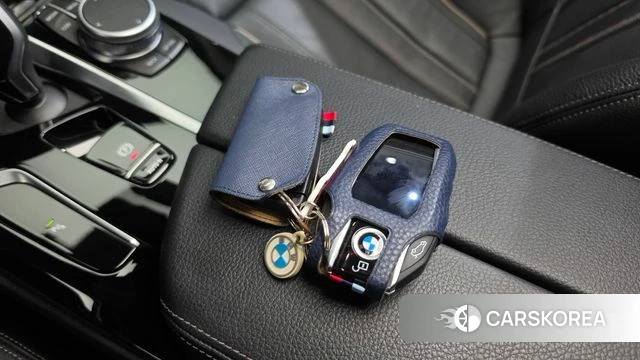 BMW 5 Series (G30) 2022 Белый из Кореи, фото 6