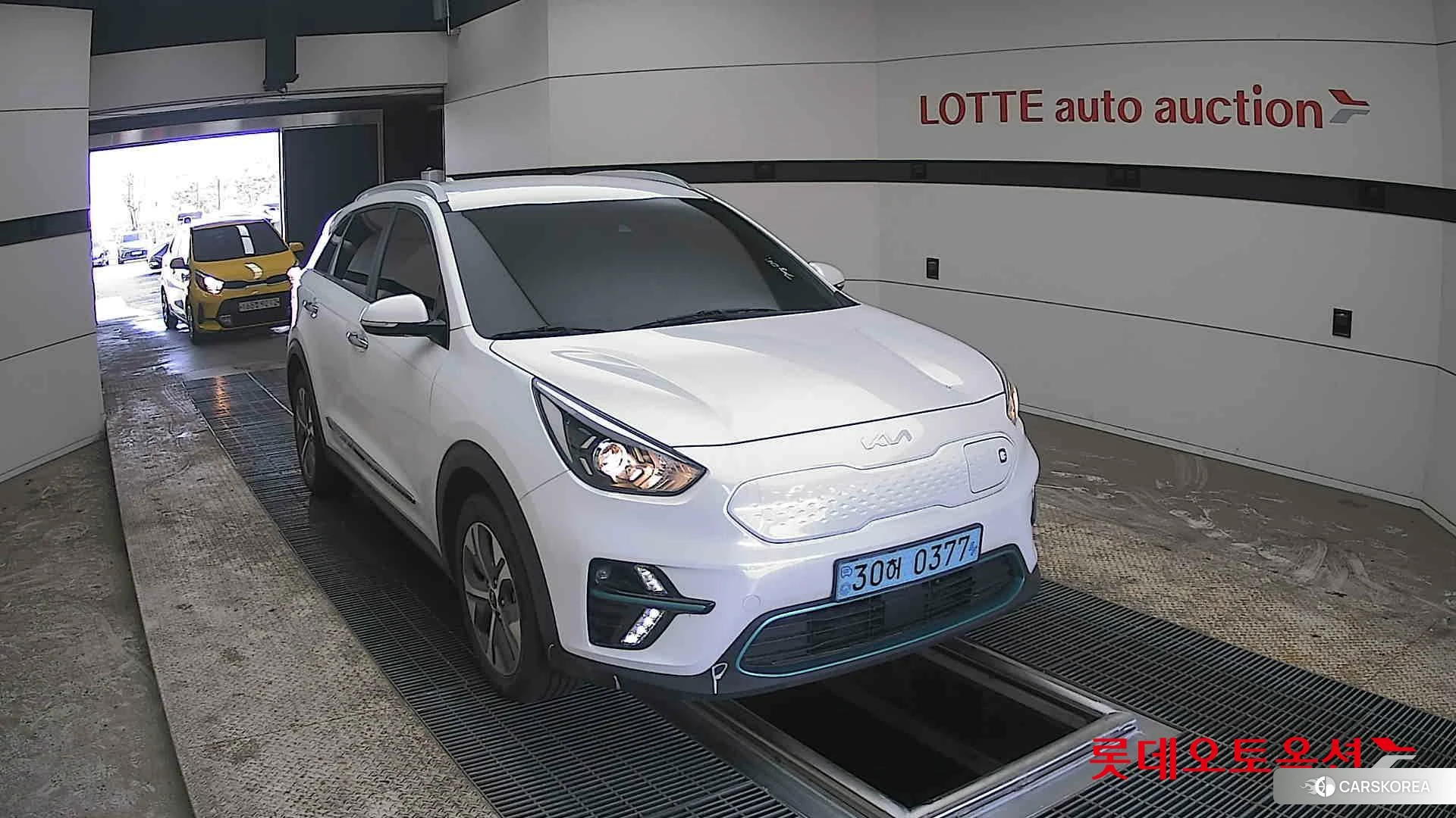 Kia Niro EV 2022 Snow White Pearl (optional) из Кореи, фото 6