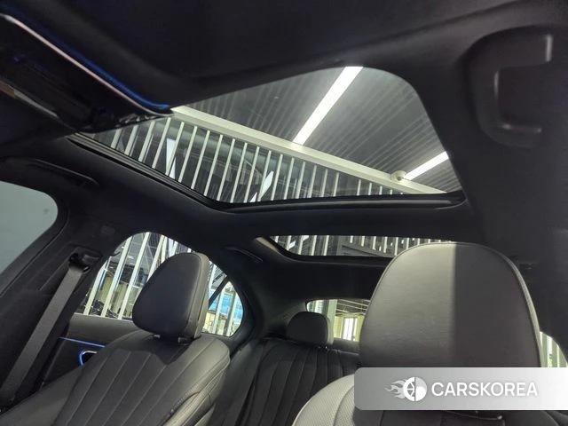 Mercedes-Benz E-Class W214 2025 Небесно-голубой из Кореи, фото 6