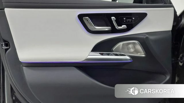 Mercedes-Benz E-Class W214 2025 Черный из Кореи, фото 6