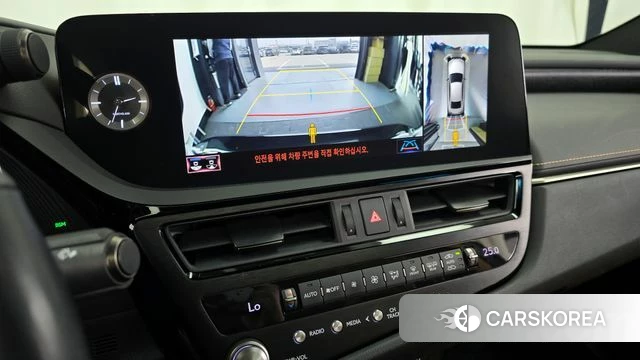 Lexus ES300h 7th generation 2022 Черный из Кореи, фото 6