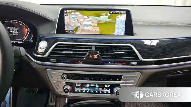 BMW 7 Series (G11) 2021 Серебристо-серый из Кореи, фото 6