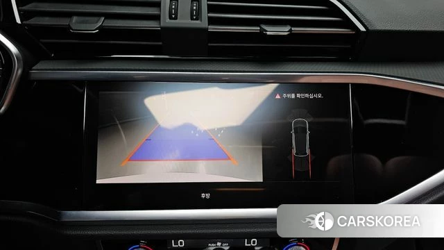 Audi Q3 (F3) 2023 Белый из Кореи, фото 6