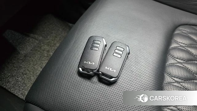 Kia Sportage 5th Generation Hybrid 2023 Белый из Кореи, фото 6