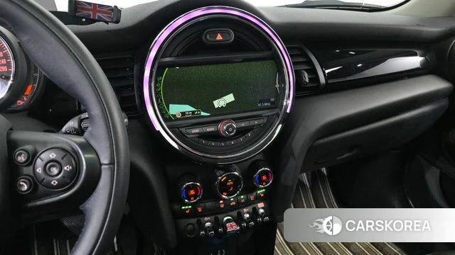 Mini Cooper D 2018 Жемчужный цвет из Кореи, фото 6