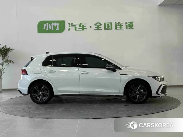 Volkswagen Golf 2022 Белый из Китая, фото 6