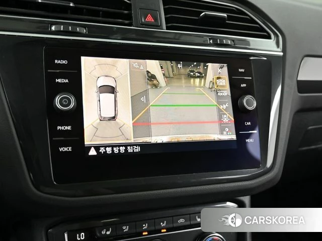 Volkswagen Tiguan second Generation 2019 Белый из Кореи, фото 6