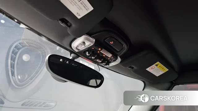 Mini Cooper S Convertible 2019 Черный из Кореи, фото 6