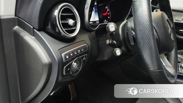 Mercedes-Benz GLC-Class X253 2018 Белый из Кореи, фото 6