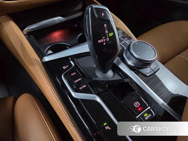 BMW 5 Series (G30) 2020 Серый из Кореи, фото 6