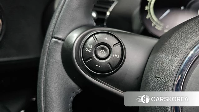 Mini Cooper Clubman 2021 Зеленый из Кореи, фото 6