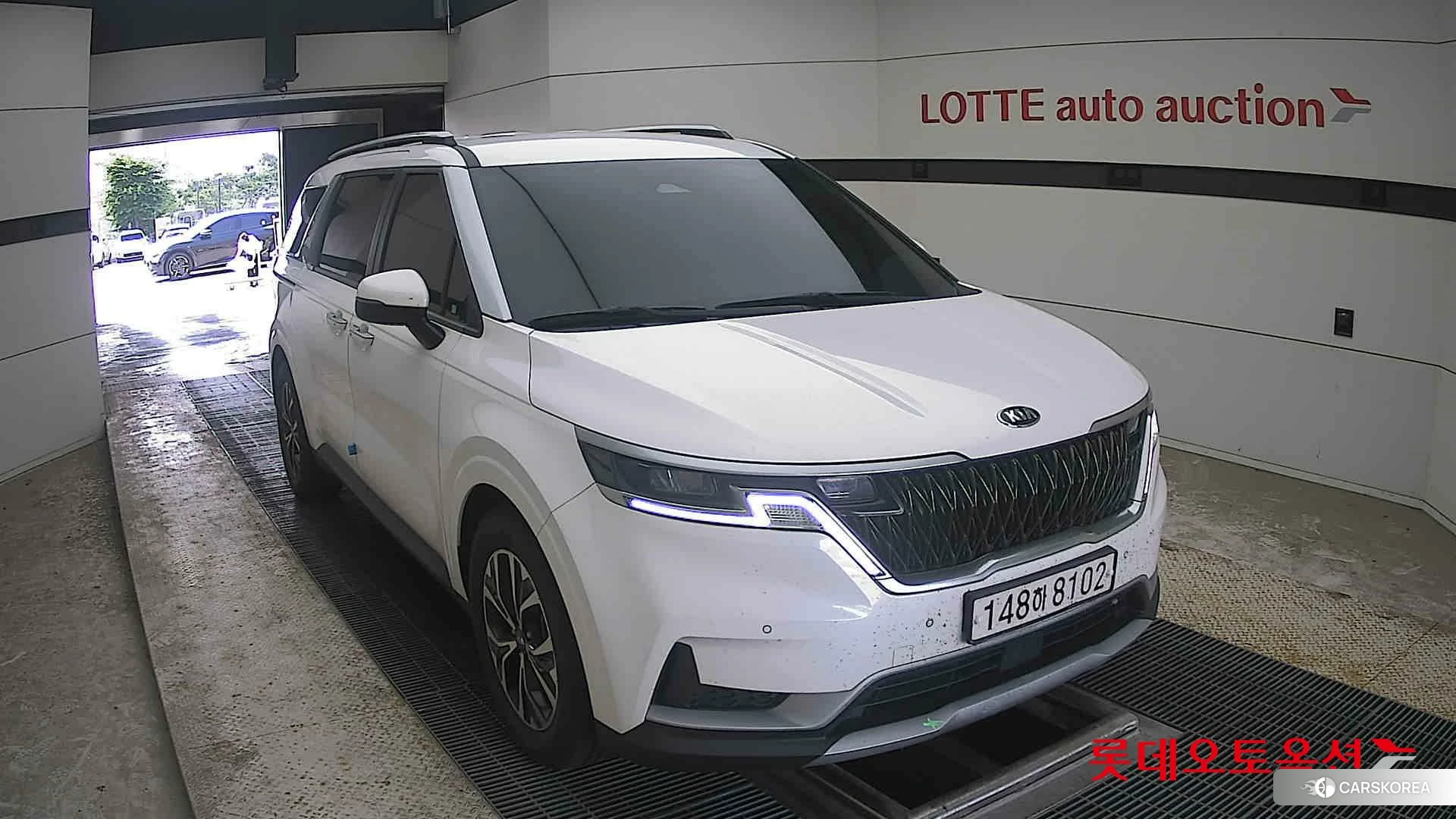 Kia Carnival 2021 Snow White Pearl (optional) из Кореи, фото 6