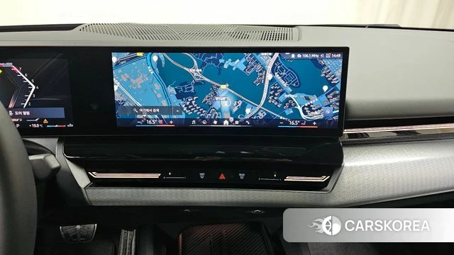 BMW 5 Series (G60) 2024 Черный из Кореи, фото 6