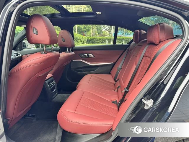 BMW 3 series 2024 Черный из Китая, фото 6