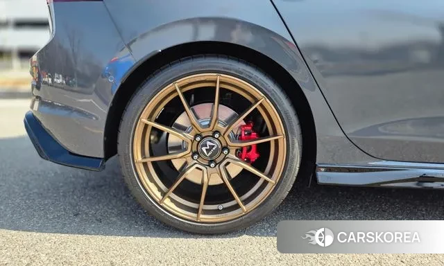 Volkswagen Golf 8th Generation 2023 Цвет галактики из Кореи, фото 6