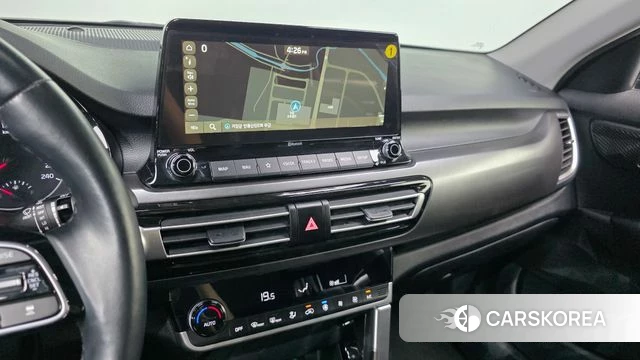 Kia Seltos 2021 Серый из Кореи, фото 6