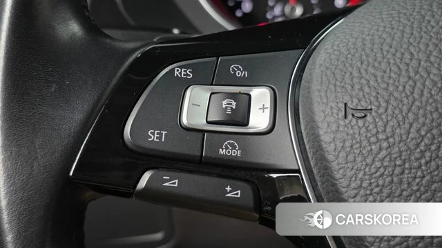 Volkswagen Tiguan second Generation 2018 Серебряный из Кореи, фото 6