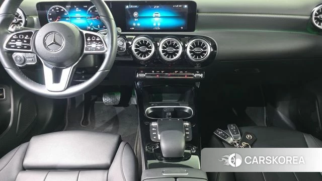 Mercedes-Benz A-Class W177 2022 Белый из Кореи, фото 6