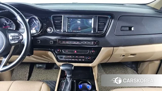 Kia The New Carnival 2019 Белый из Кореи, фото 6