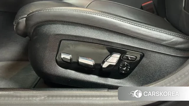 BMW 5 Series (G30) 2023 Серый из Кореи, фото 6