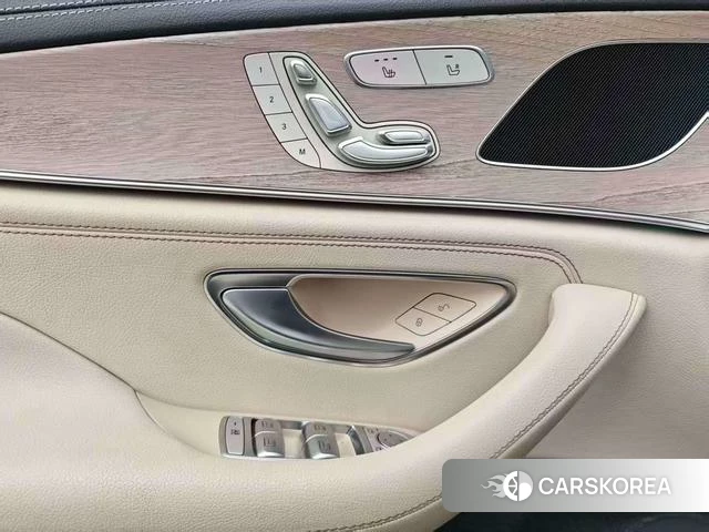 Mercedes-Benz CLS id 4236302 из Китая 6