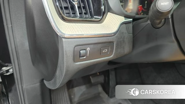 Volvo XC60 second Generation 2020 Черный из Кореи, фото 6