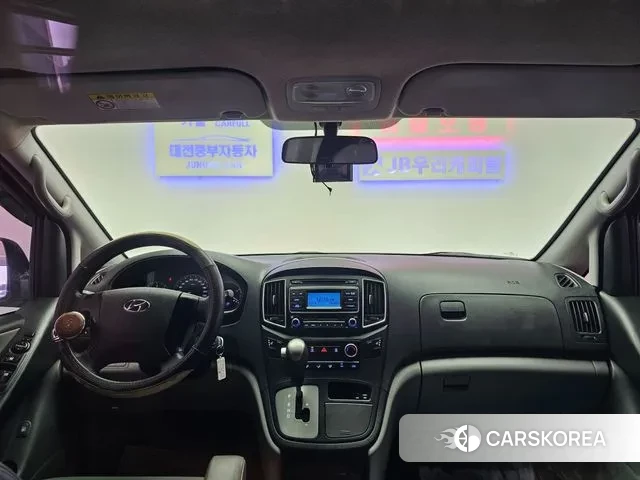 Hyundai Grand Starex 2018 Серебристо-серый из Кореи, фото 6