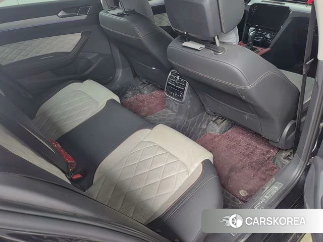 Volkswagen Magotan 2024 Черный из Китая, фото 6