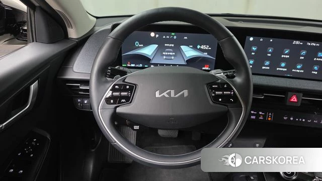 Kia EV6 2023 Серебристо-серый из Кореи, фото 6