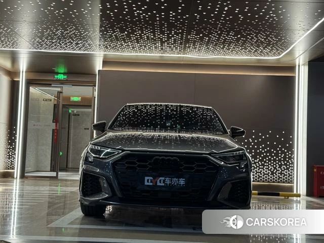 Audi A3 2023 Темно-серый из Китая, фото 6