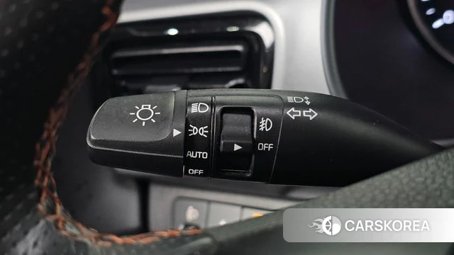 Kia Stonic 2018 Белый из Кореи, фото 6