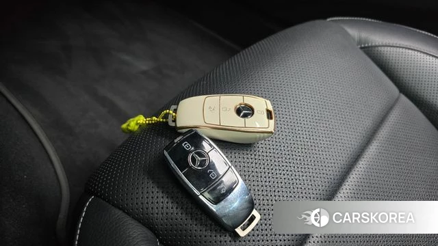 Mercedes-Benz E-Class W213 2021 Белый из Кореи, фото 6