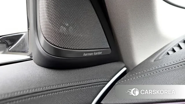 BMW 5 Series (G30) 2023 Белый из Кореи, фото 6