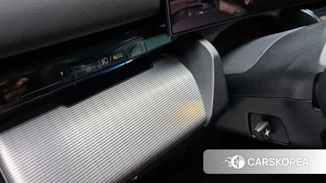 BMW 5 Series (G60) 2025 Белый из Кореи, фото 6