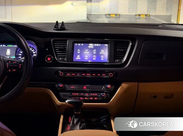 Kia The New Carnival 2019 Белый из Кореи, фото 6