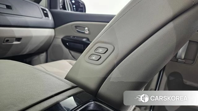 Kia The New Carnival 2018 Белый из Кореи, фото 6