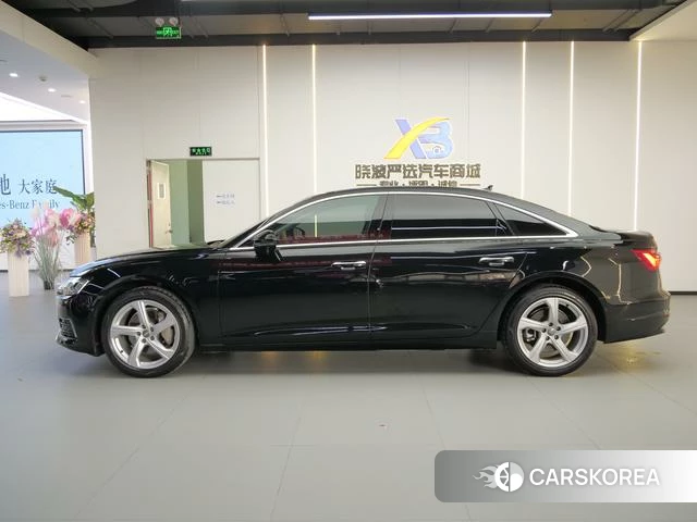 Audi A6L 2021 Черный из Китая, фото 6