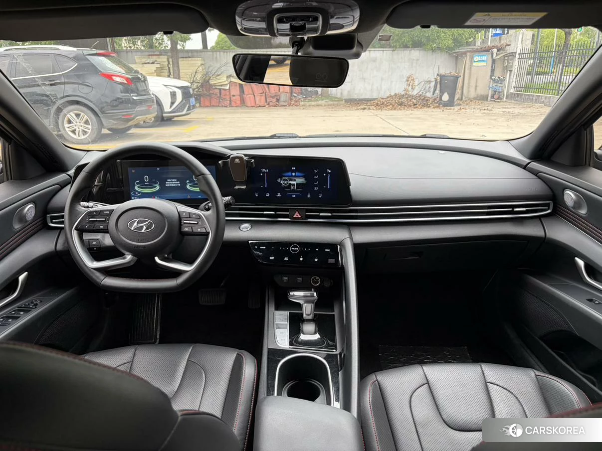 Hyundai Elantra 2022 Серебристо-серый из Китая, фото 6