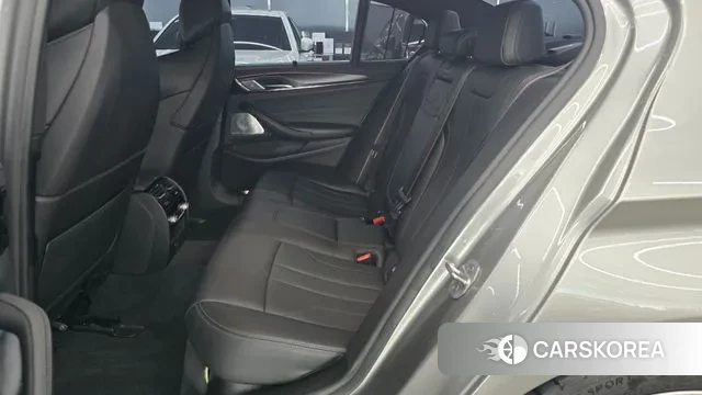 BMW M5 (F90) 2019 Серебристо-серый из Кореи, фото 6