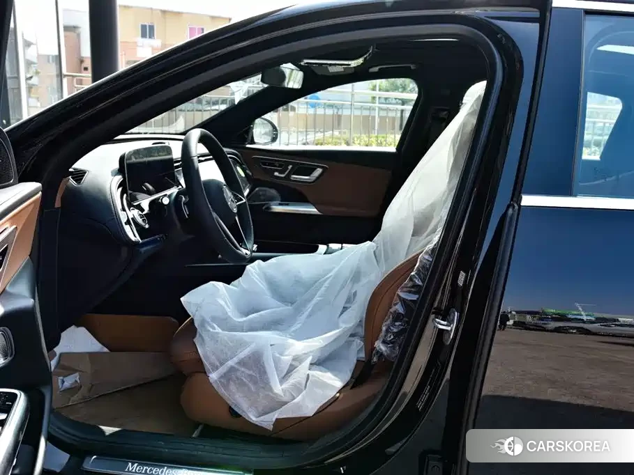 Mercedes-Benz E-Class 2026 Черный из Китая, фото 6