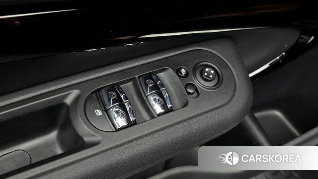 Mini Cooper Clubman 2022 Красный из Кореи, фото 6