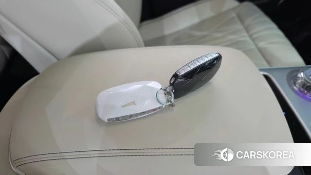 Genesis GV70 2024 Черный из Кореи, фото 6
